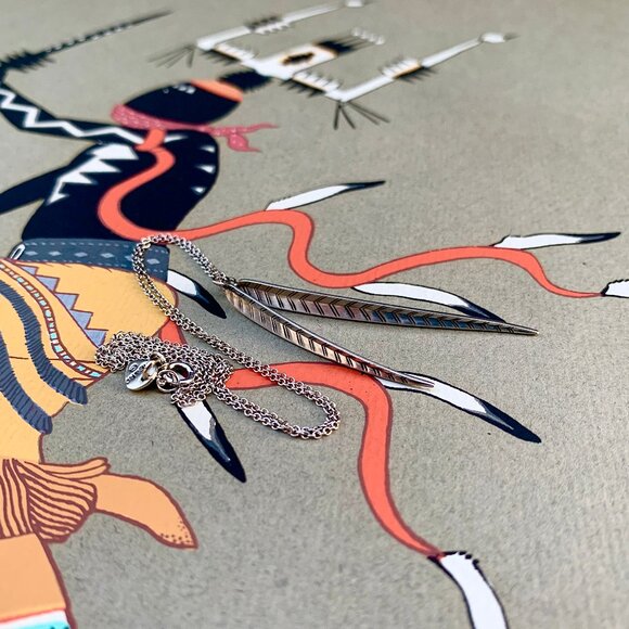 Me & Ro Extra Long Leaf Pendant - Picture 3 of 13